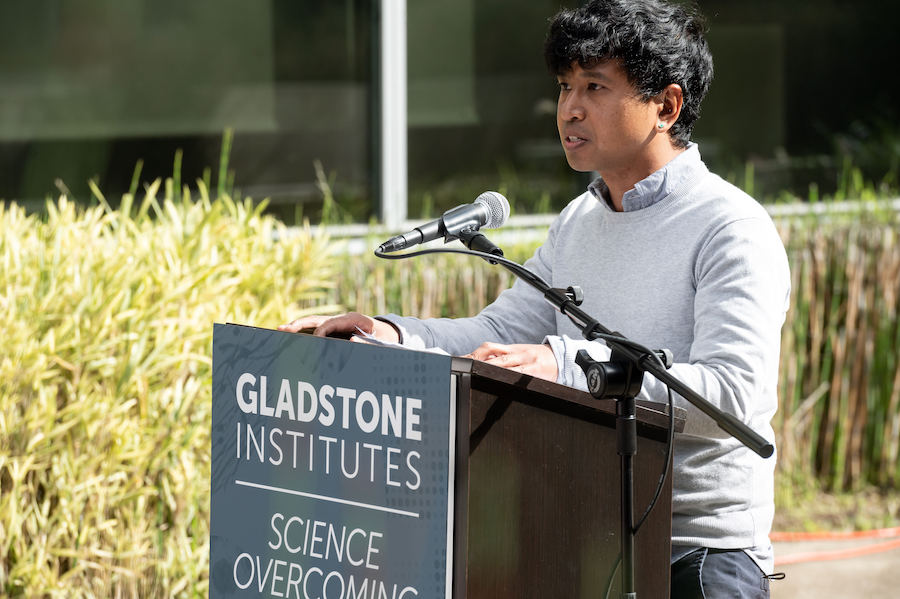 Ernst Pulido, current lab rotation student, spoke at the UCSF Gladstone Institute on his career pathway as a first-generation scholar, at an event announcing Gladstone’s expansion with a visit from San Francisco Mayor London Breed!